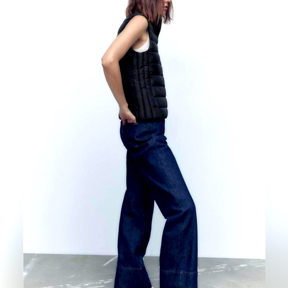 NEW Zara Lightweight Puffer Vest Black Size M - Picture 6 of 11